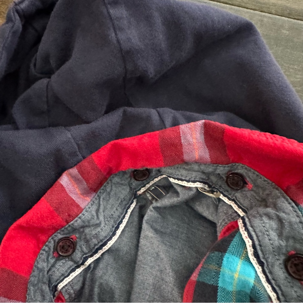 ❤️3/$30 Lucky Brand Boys Hooded(removable) Plaid Shirt Shacket Red/Blue Size 5/6 - Picture 5 of 9